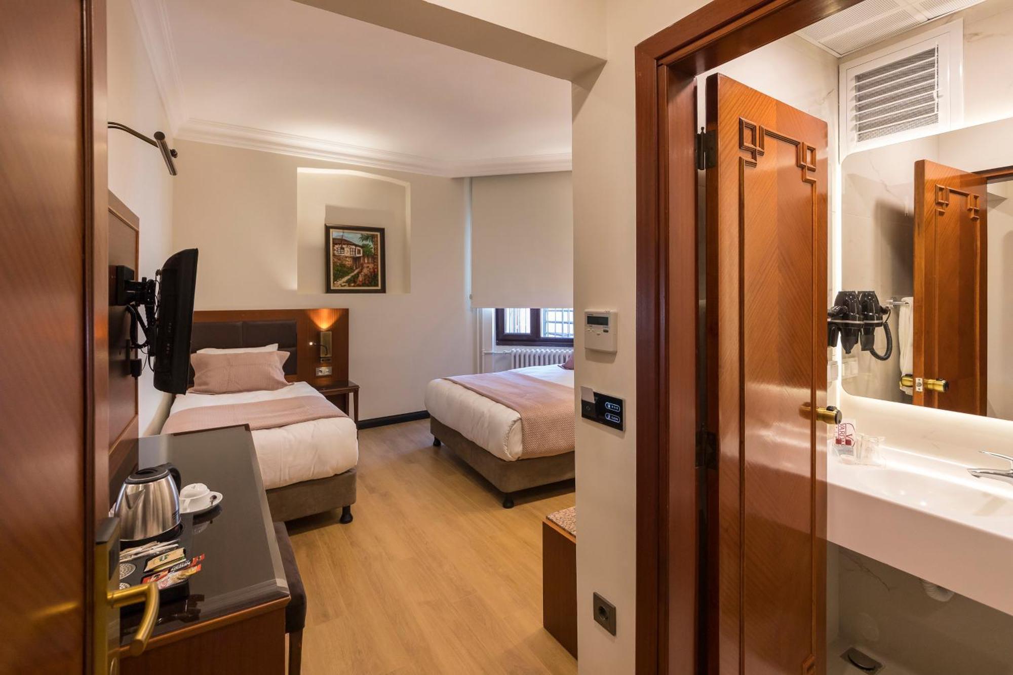 Vardar Palace Hotel - Special Category Istanbul Exterior photo